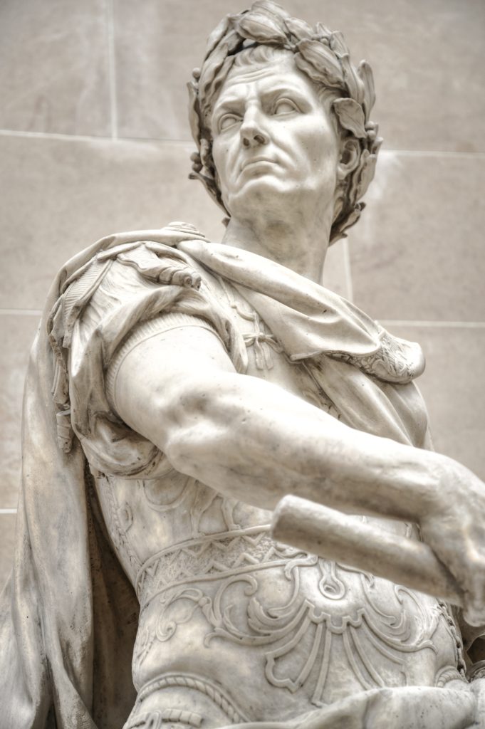 julius-caesar-marble-statue-615344